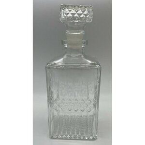 Epure Glass Whiskey Decanter Bottle - Glass and Plastic Stopper